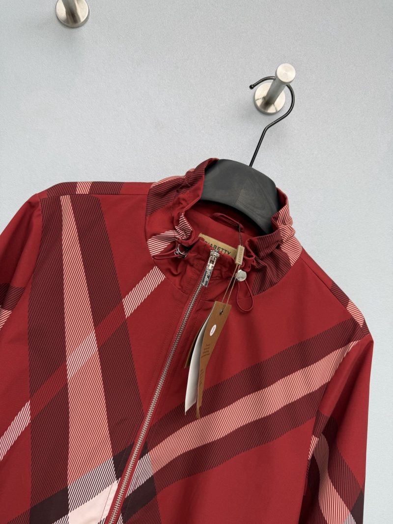 Куртка Burberry с геометрическим принтом