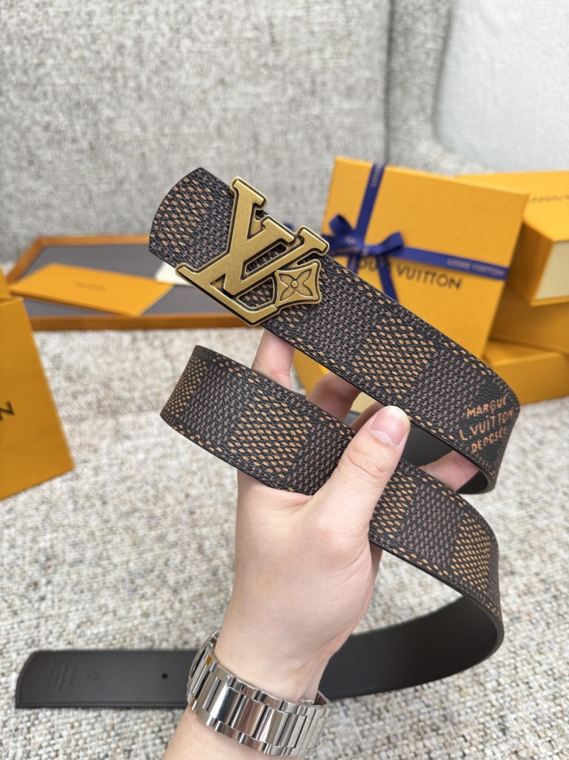 Двусторонний ремень Louis Vuitton с металлической пряжкой
