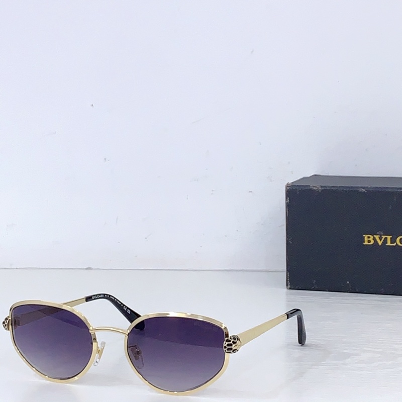 Солнцезащитные очки Bulgari модель BV 40085U размер 55-19-140 Без бренда