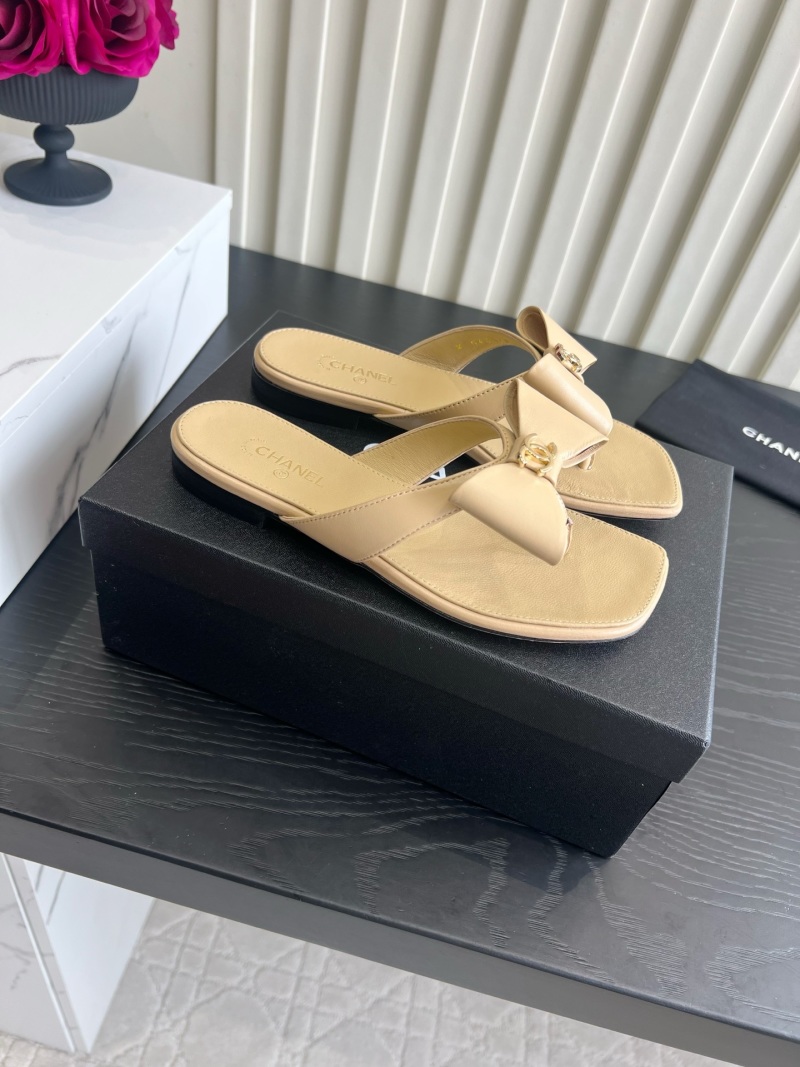 Шлёпанцы Chanel