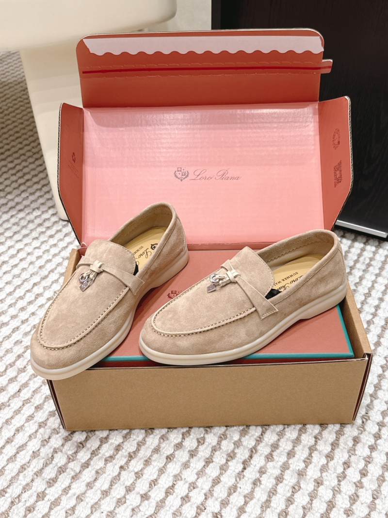 Лоферы женские Loro Piana Summer Walk из замши