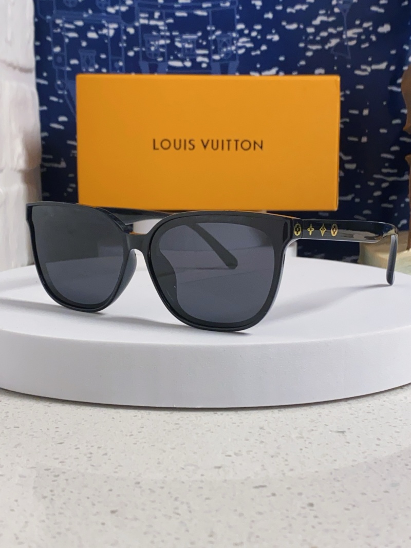 Солнцезащитные очки Louis Vuitton черные квадратные женские