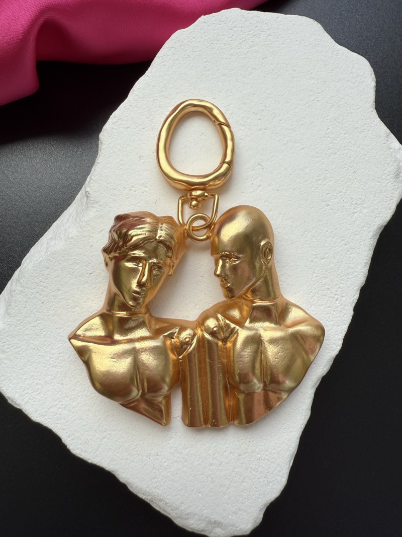 Комплект бижутерии в виде двойной звезды Schiaparelli