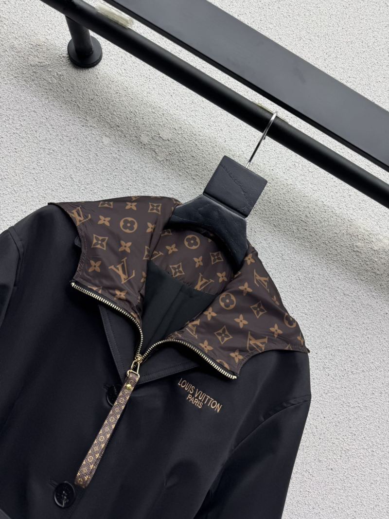 Пальто Louis Vuitton с монограммой