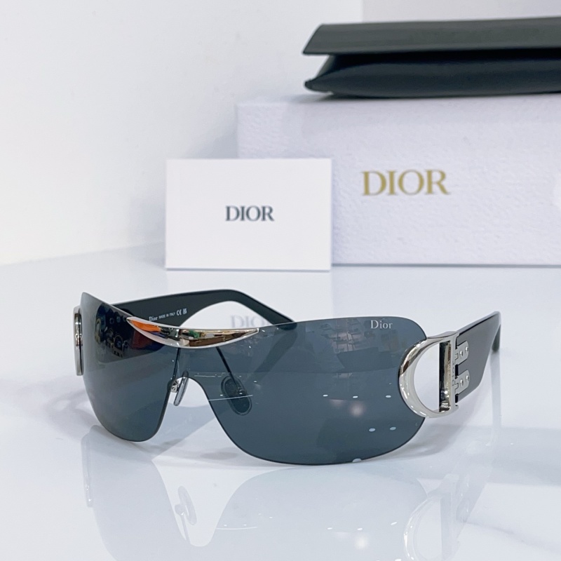 Солнечные очки Dior