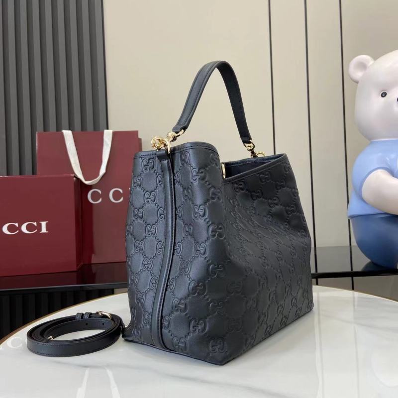 Сумка Gucci с монограммой и ремнем