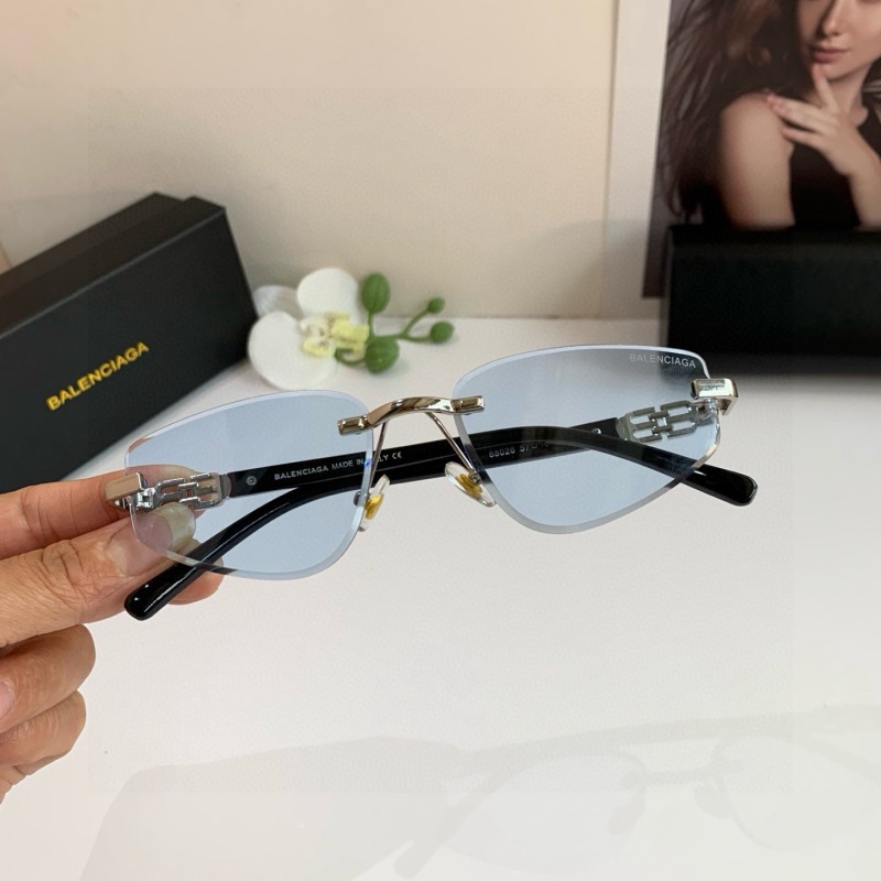 Солнцезащитные очки Balenciaga без оправы синий