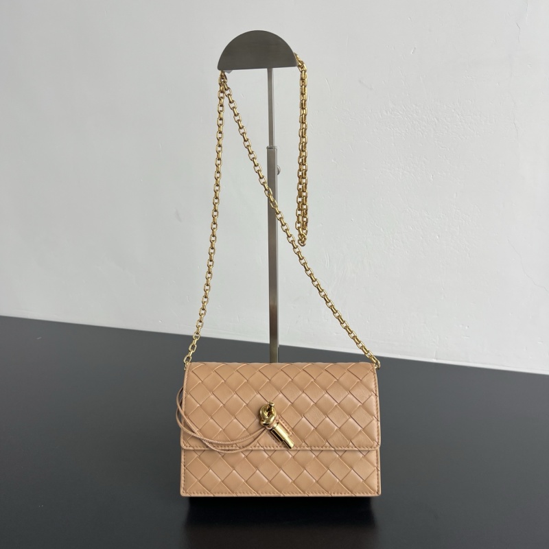 Клатч Bottega Veneta Andiamo мини с плетением