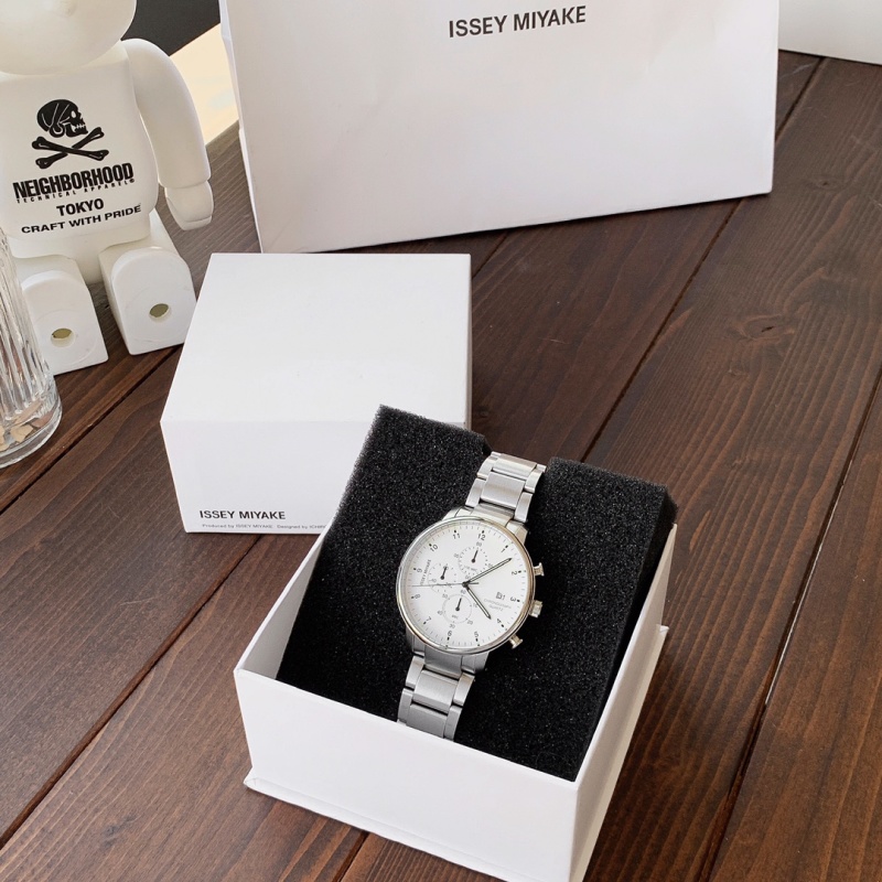 Часы Issey Miyake
