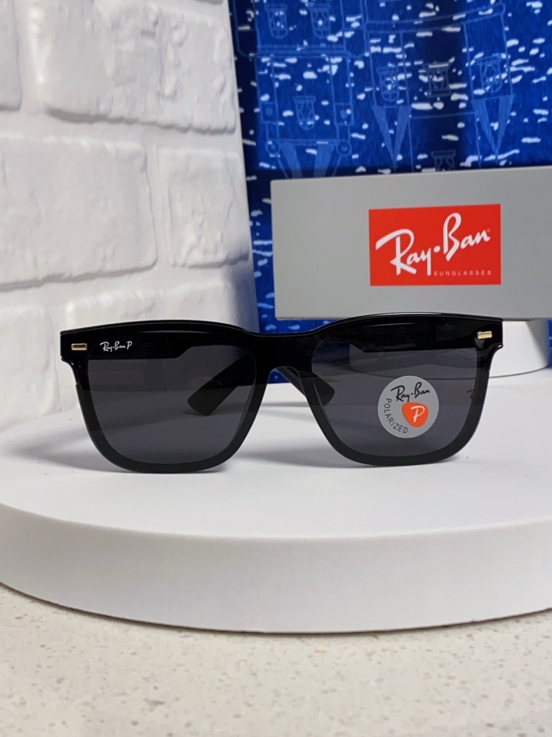 Солнцезащитные очки Ray-Ban квадратной формы с поляризацией