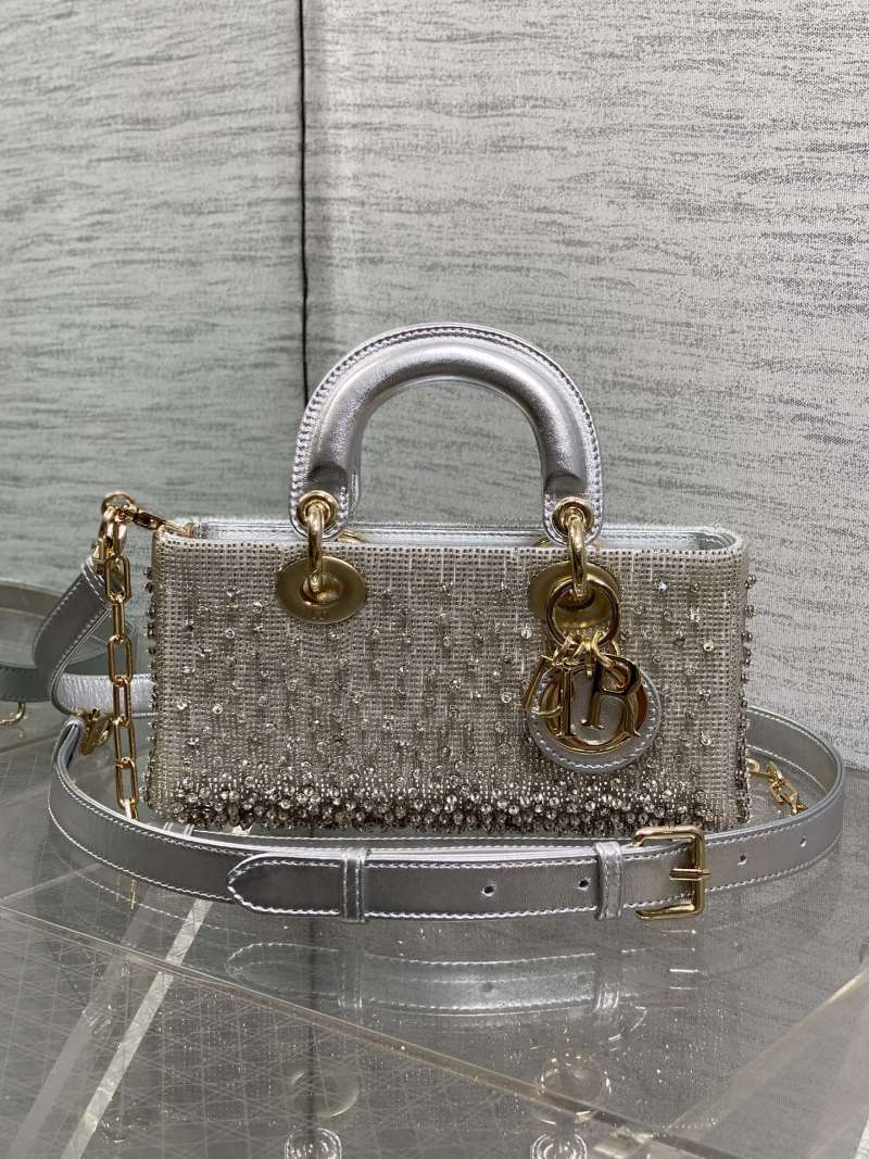 Сумка Dior Lady Dior серебристая с кристаллами
