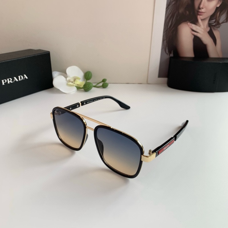 Солнцезащитные очки Prada квадратной формы