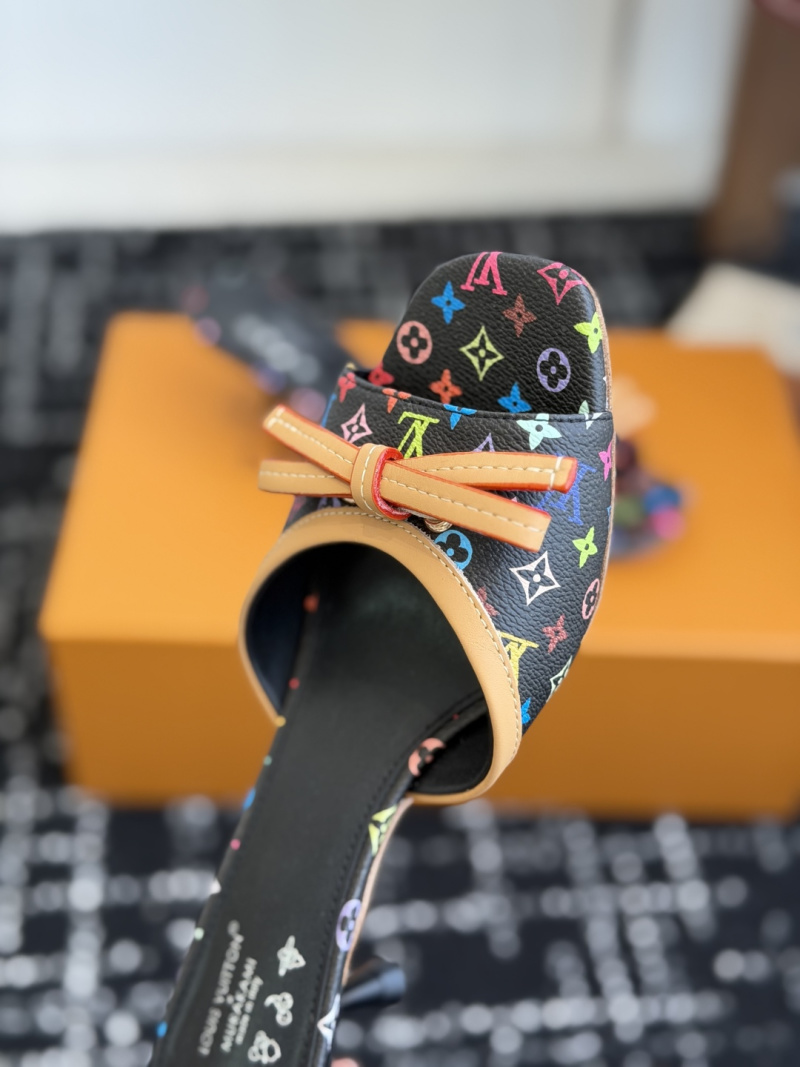 Женские сабо и мюли с принтом Louis Vuitton