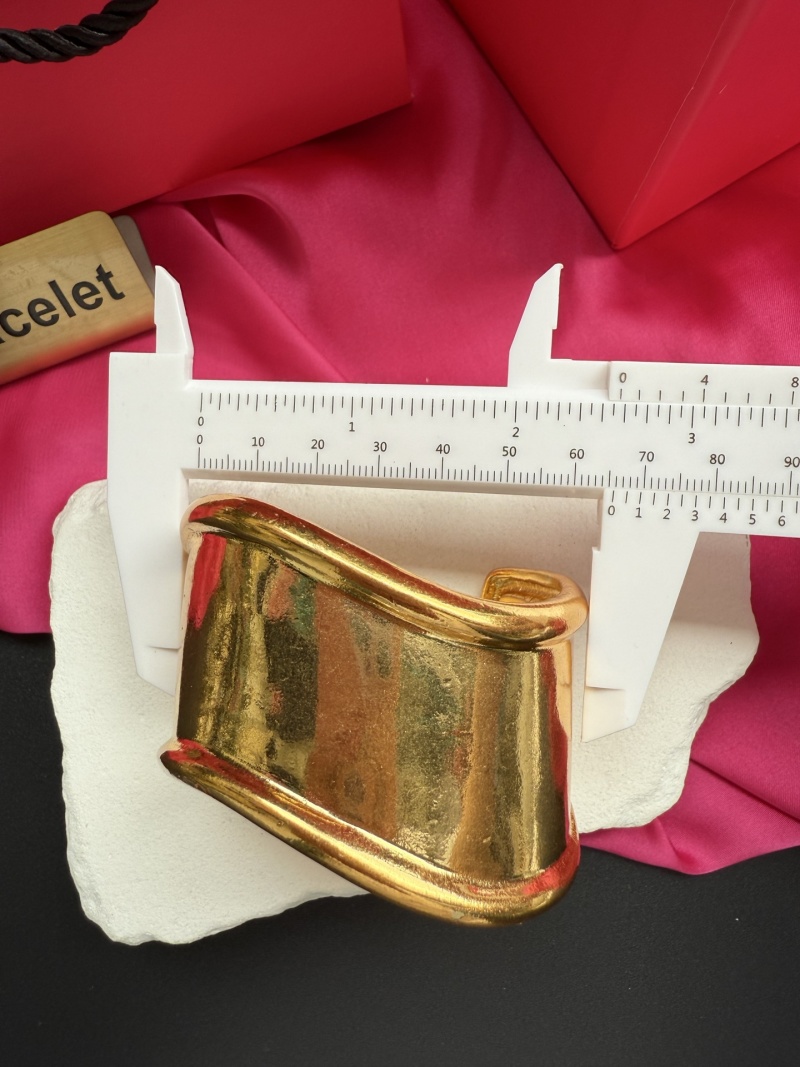 Браслет Schiaparelli