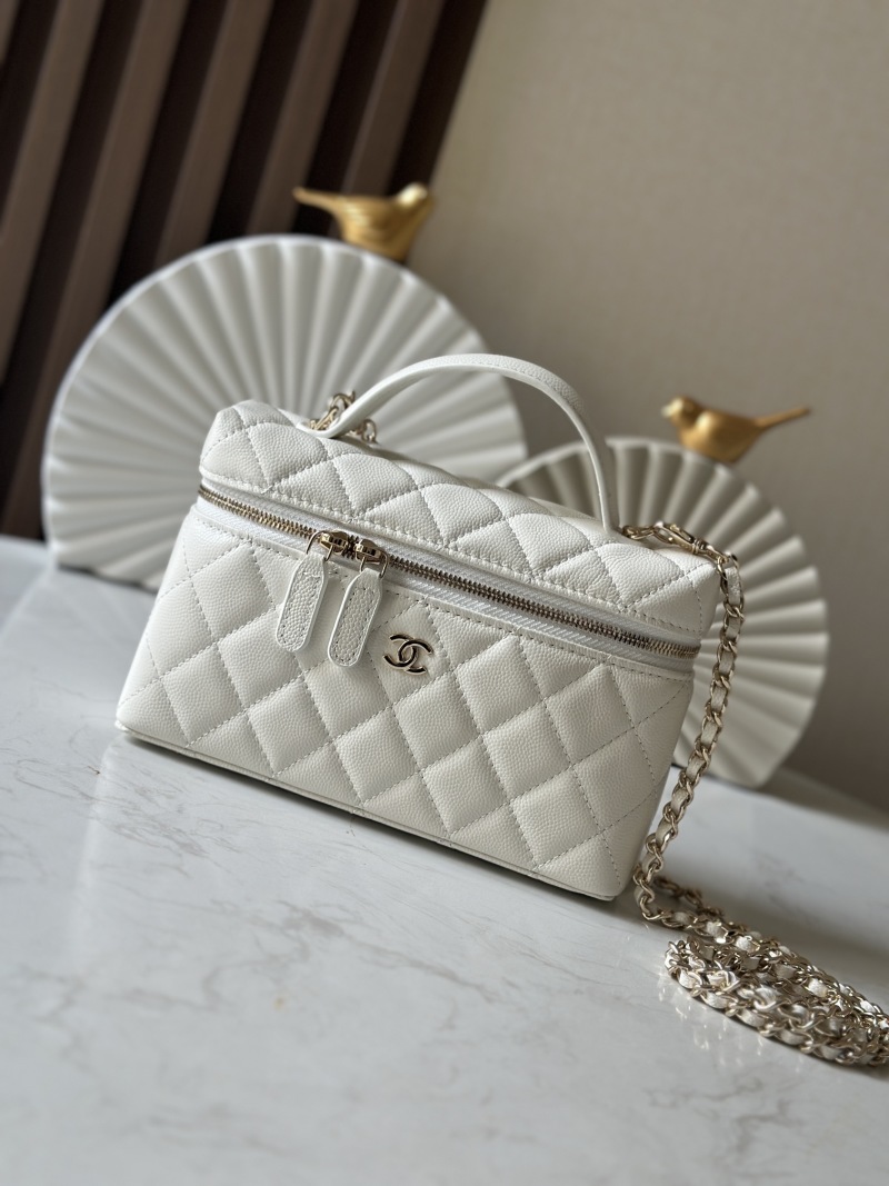 Сумка-коробочка Chanel, отдел для смартфона