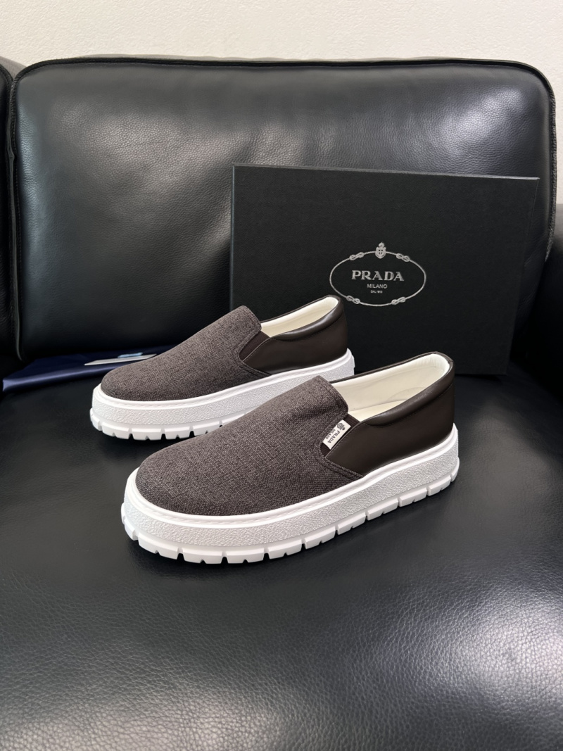 Мужские лоферы Prada