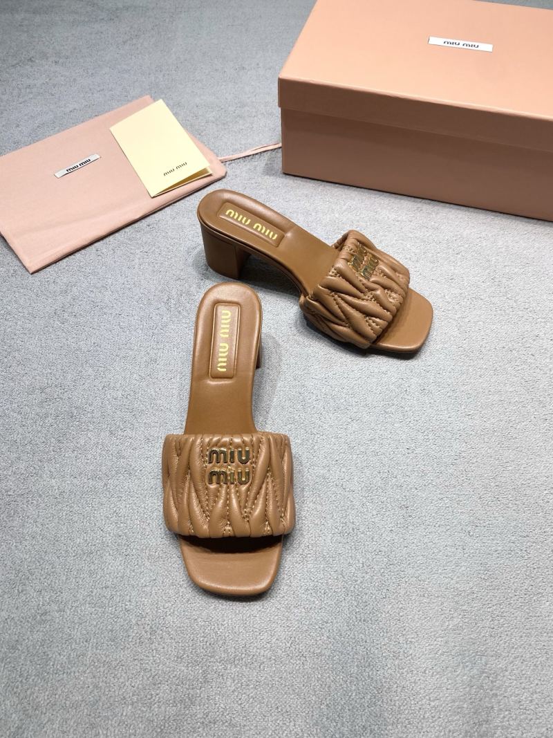 Женские сабо Miu Miu из натуральной кожи на высоком каблуке