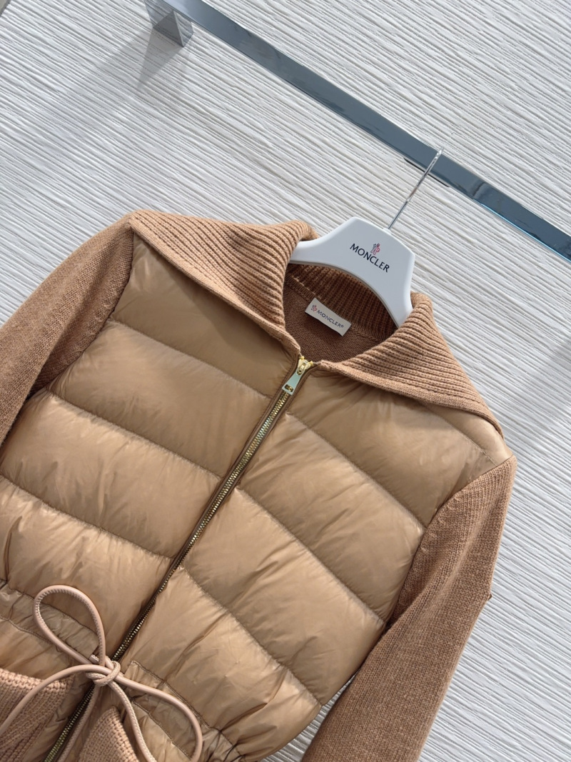 Пуховик Moncler