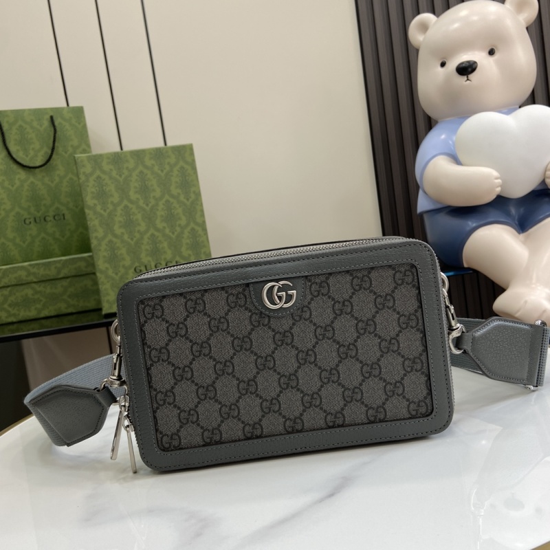 Плечевая сумка Gucci с монограммой