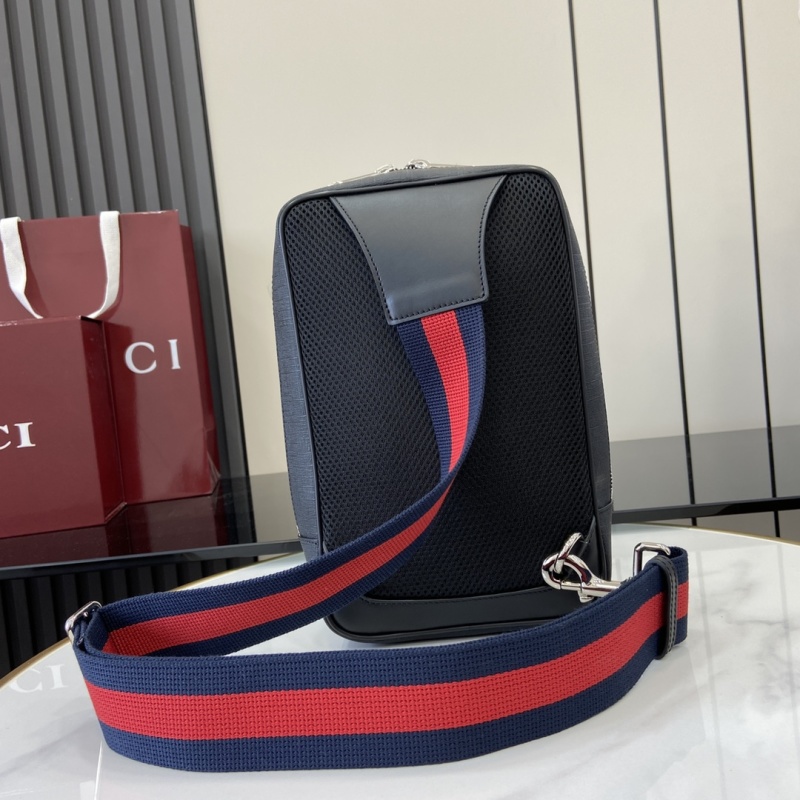 Сумка-кроссбоди Gucci с принтом GG