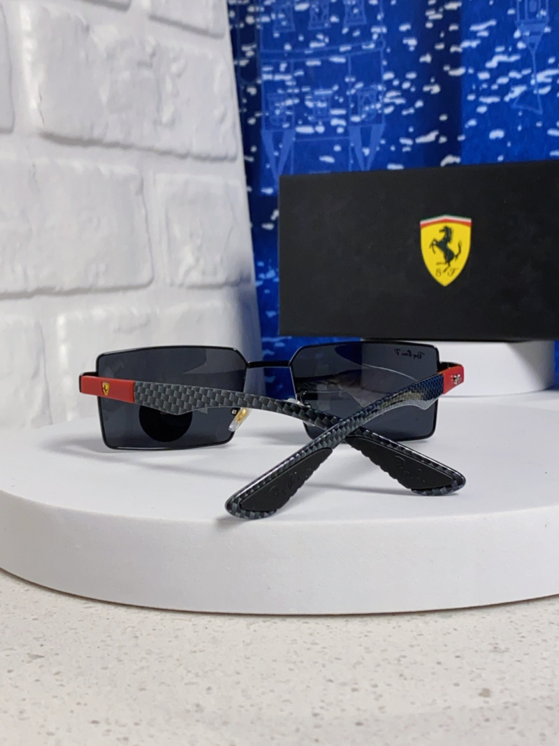 Солнцезащитные очки Ray-Ban Ferrari Polarized RB3138