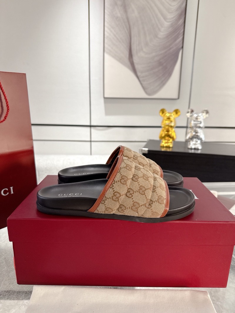 Мужские сандалии Gucci с принтом GG