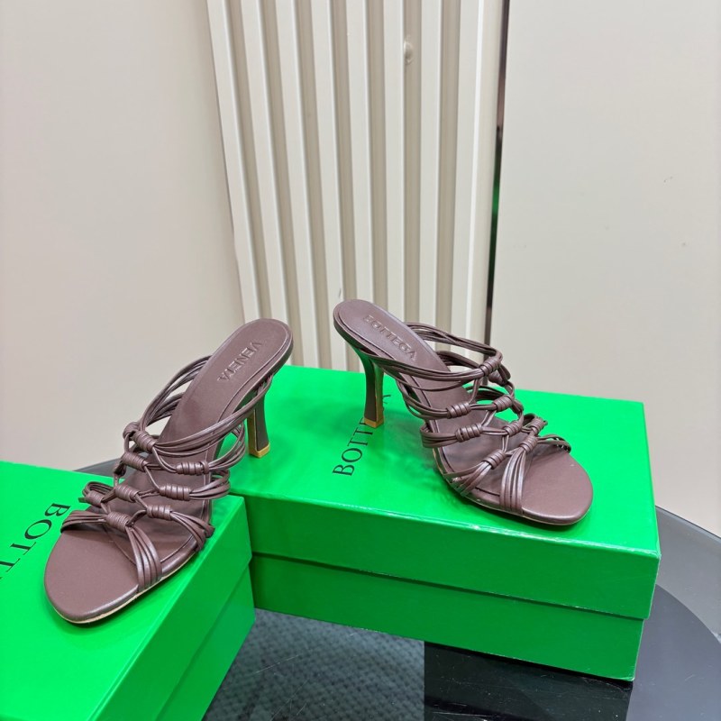 Босоножки Bottega Veneta женские, плетеные
