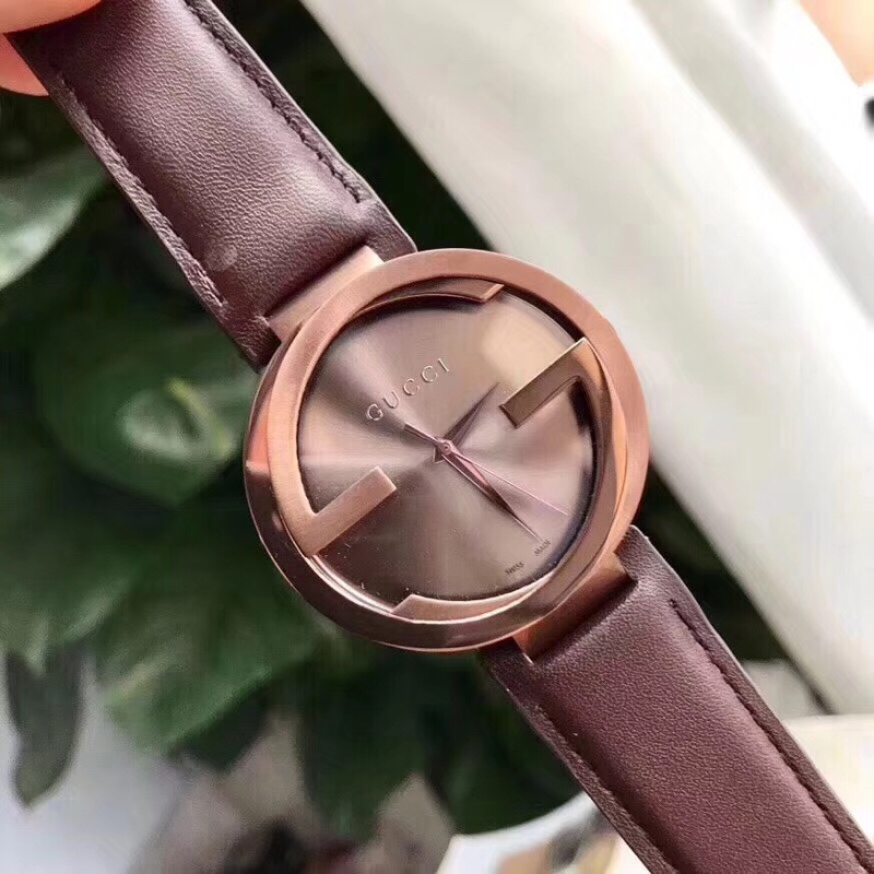 Часы Gucci