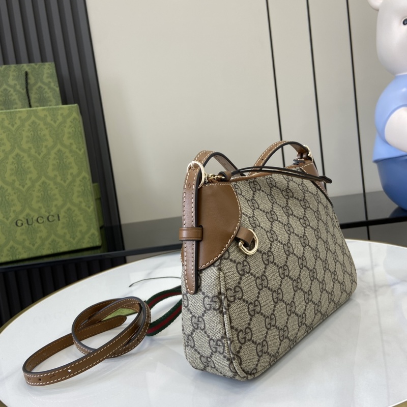 Сумка Gucci с монограммой и кожаной отделкой