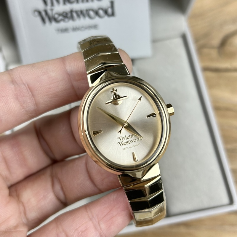 Часы Vivienne Westwood