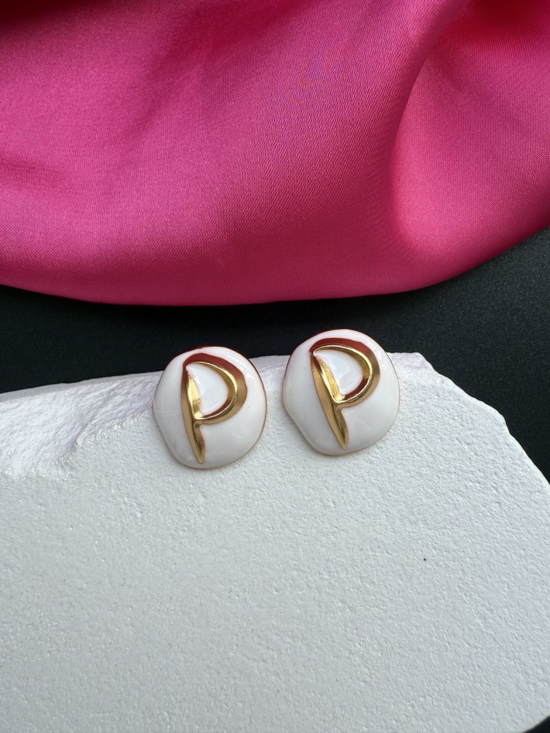 Серьги Schiaparelli с логотипом P