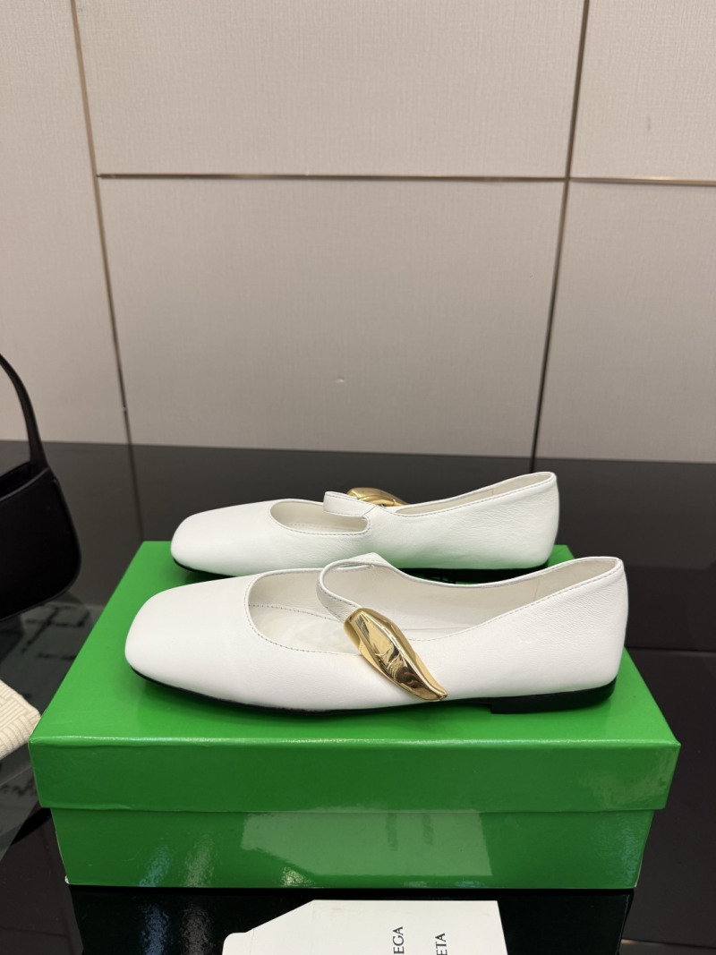 Женские мокасины Bottega Veneta модель Rocco из кожи, белый