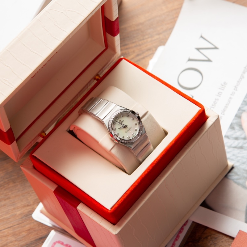 Часы Omega