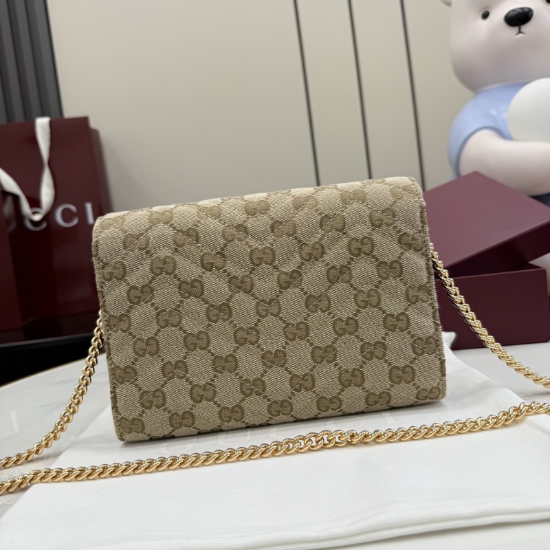 Сумка-клатч Gucci с цепочкой и принтом GG