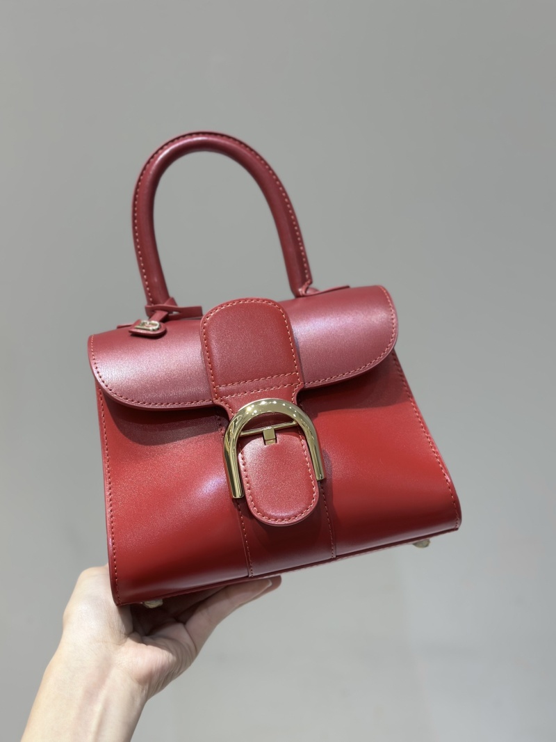 Женская кожаная сумка Delvaux Brilliant, 20 см, красный