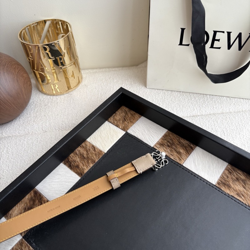 Кожаный ремень с фурнитурой Anagram Loewe