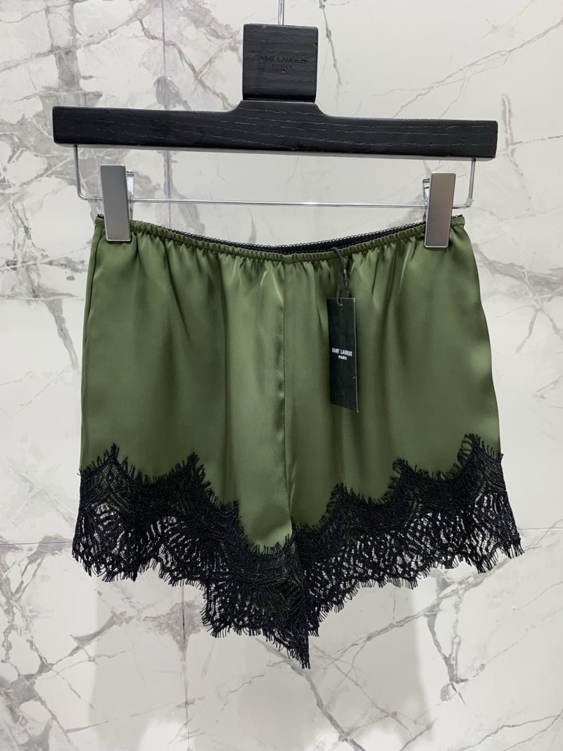Шорты женские из шелковистой ткани с кружевом Saint Laurent