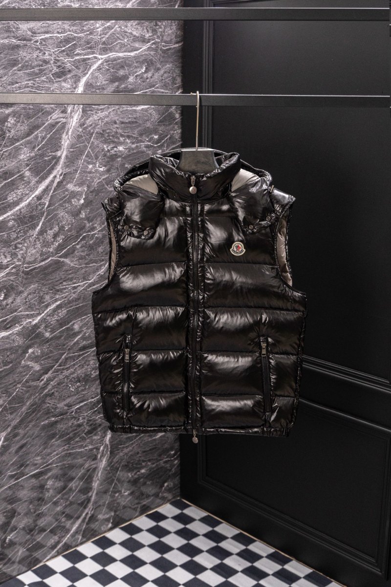 Жилет Moncler