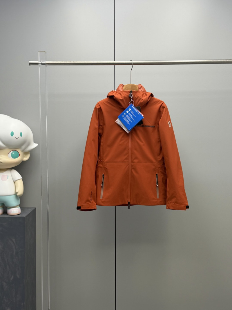 Пуховик Moncler