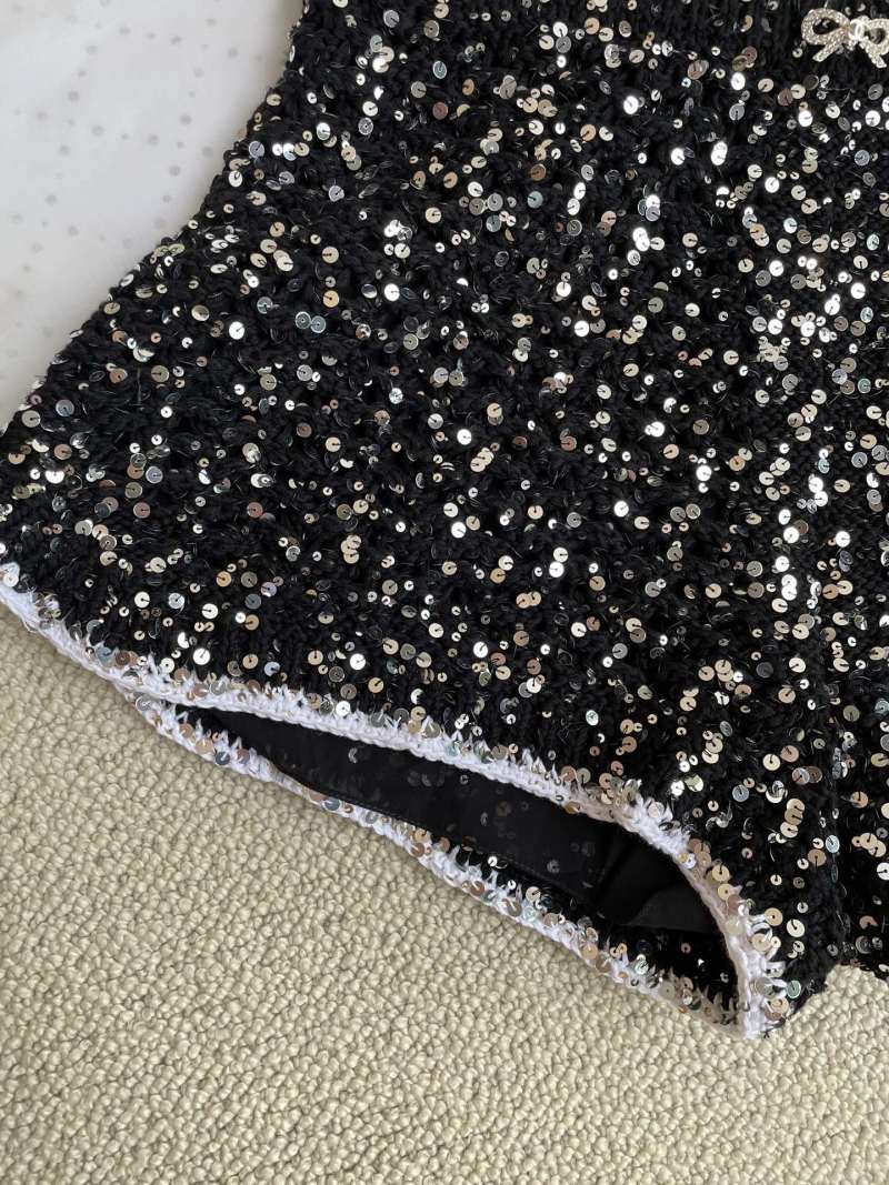 Шорты черные в пайетках Chanel