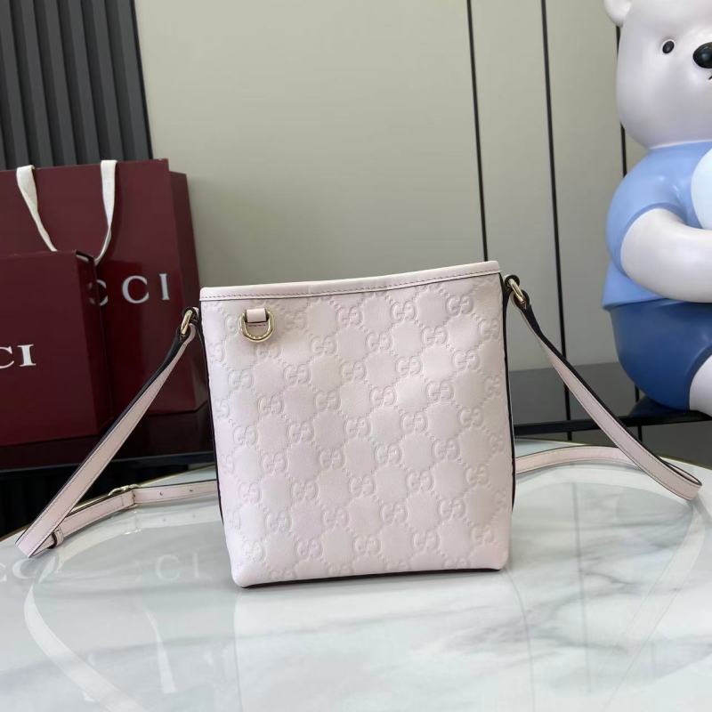 Сумка Gucci розовая с монограммой