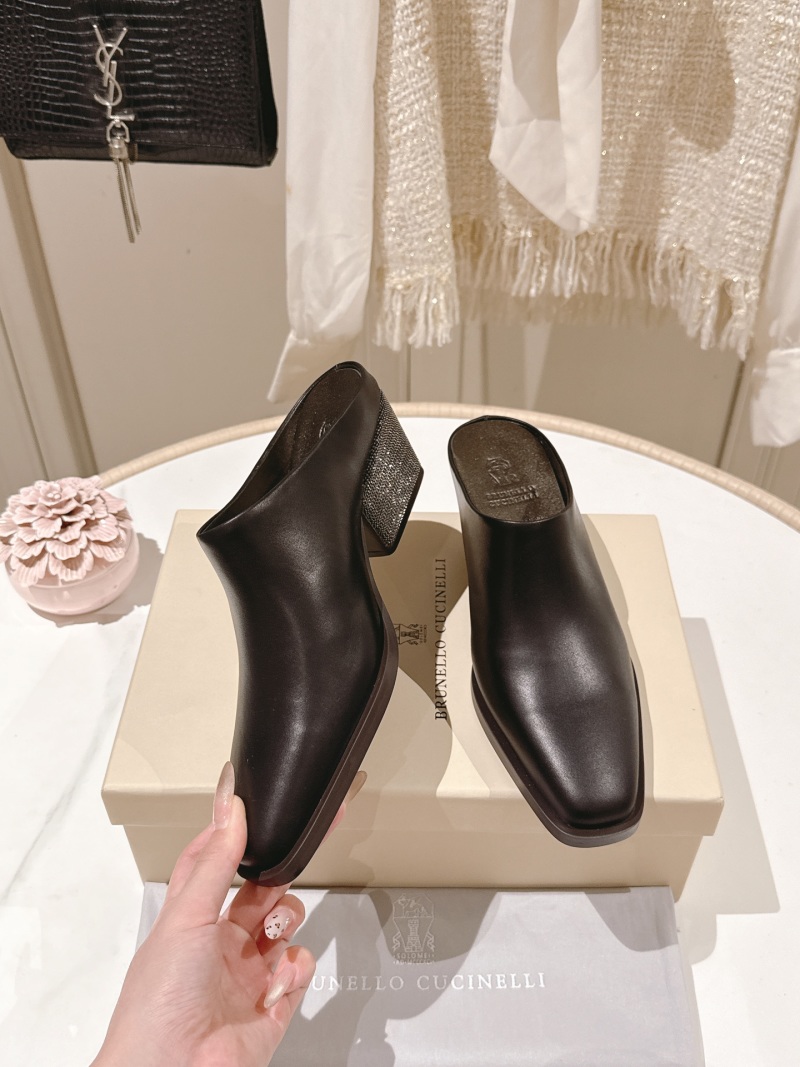 Женские сабо Brunello Cucinelli с декоративной цепочкой