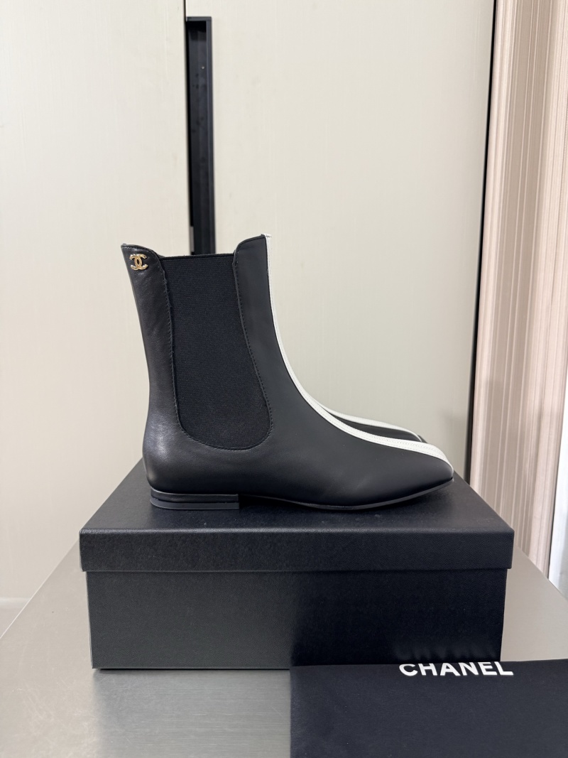 Женские ботинки Chanel с логотипом