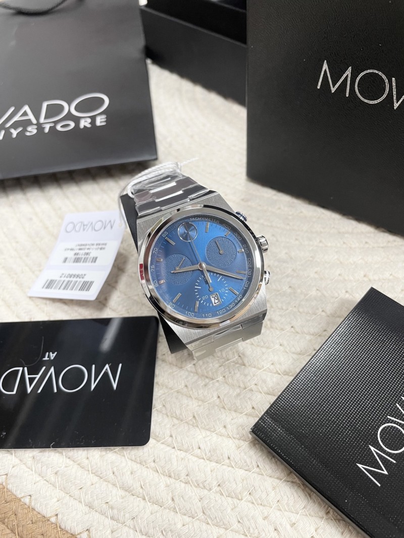 Часы Movado