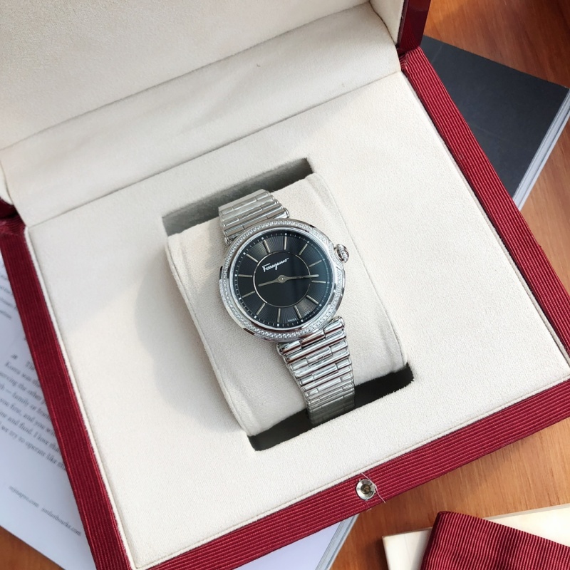 Часы Ferragamo