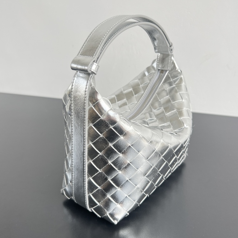 Сумка Bottega Veneta Wallace с плетением intrecciato