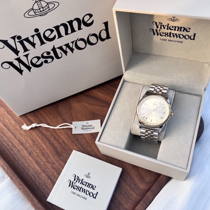Часы Vivienne Westwood