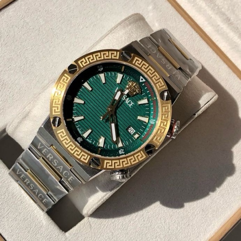 Часы Versace