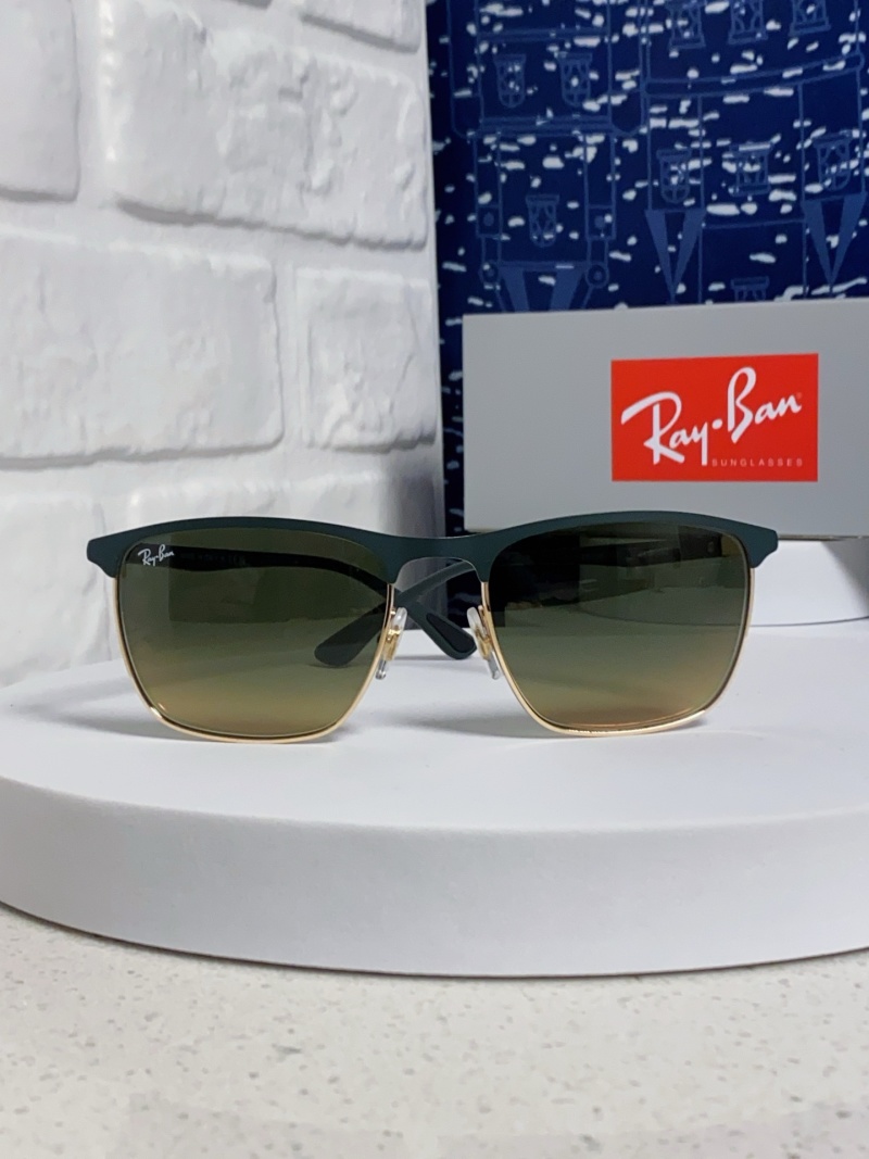 Солнцезащитные очки Ray-Ban RB3686