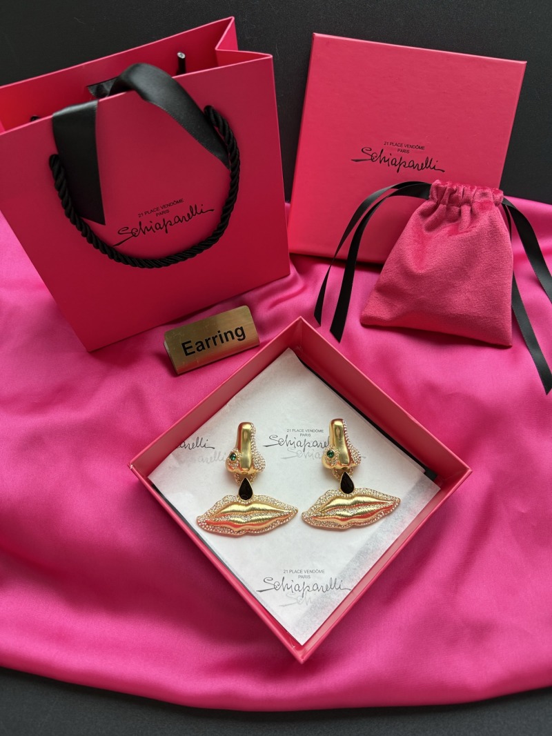 Серьги в виде губ с кристаллами Schiaparelli
